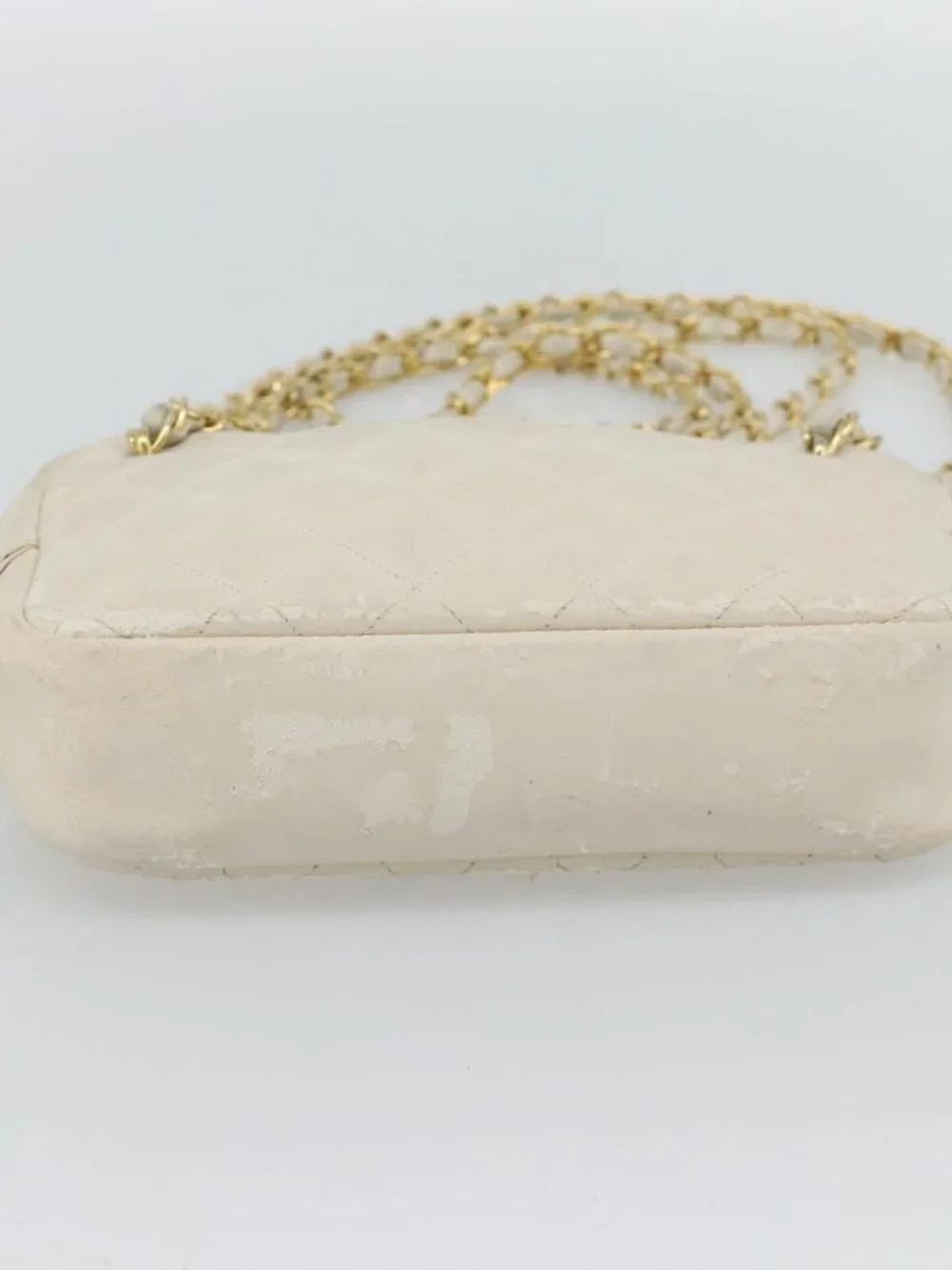 CHANEL Matelasse Chain Shoulder Bag Lamb Skin White Gold CC Auth bs28144